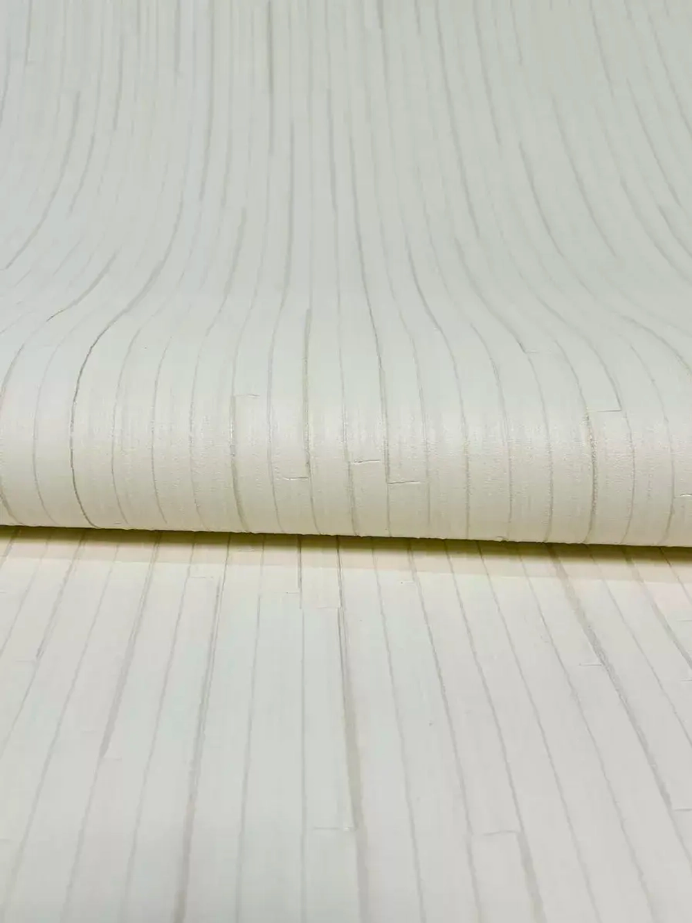 Обои флизелиновые 18011 Lymphae Италия