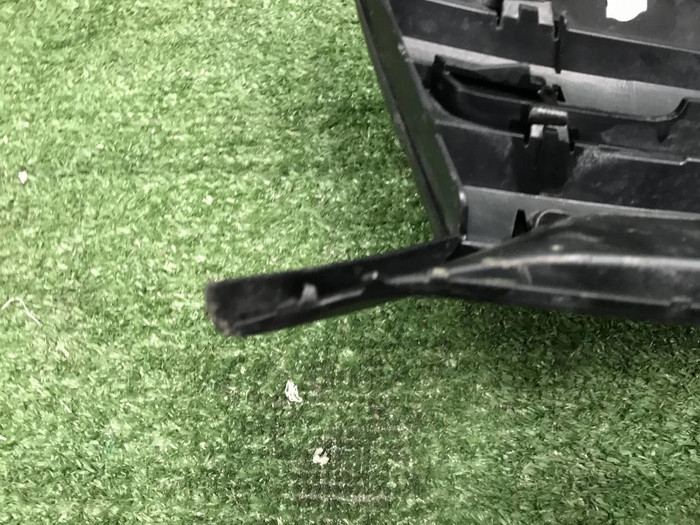 Решетка радиатора VW Golf 6 (2008-2012)