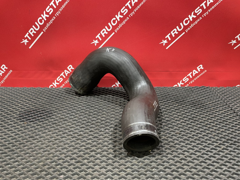 Патрубок радиатора