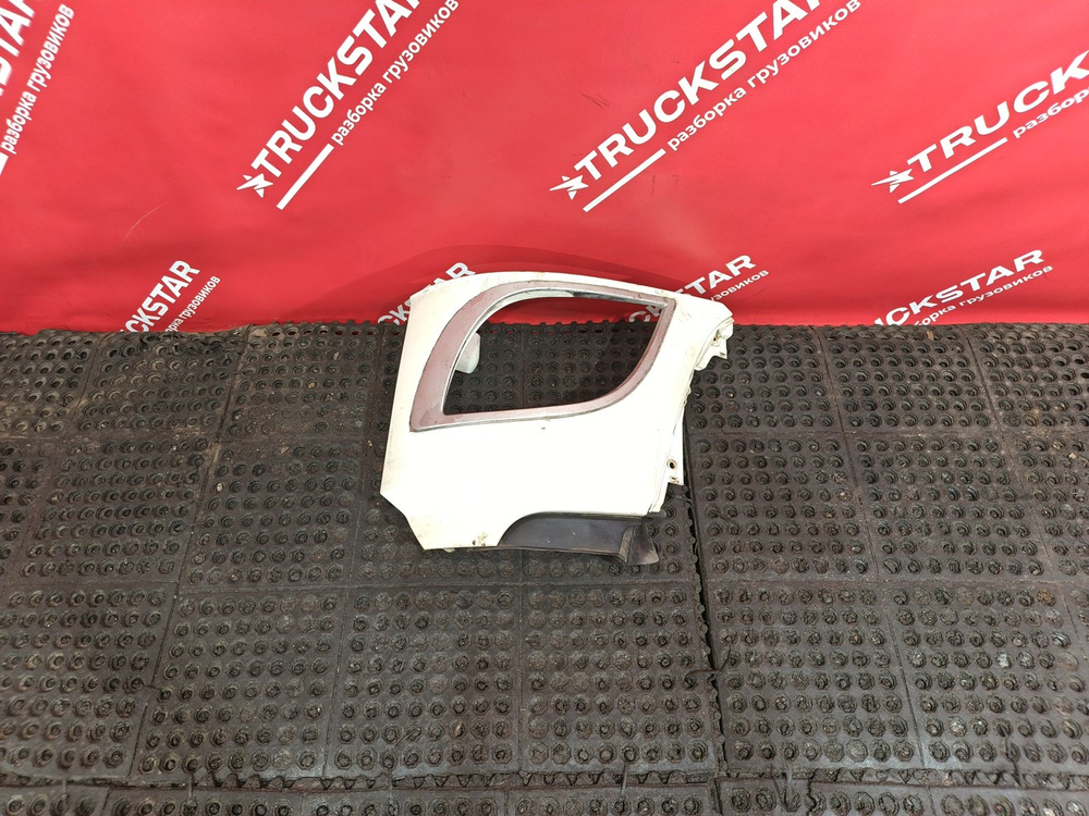 Облицовка фары левой 2020г