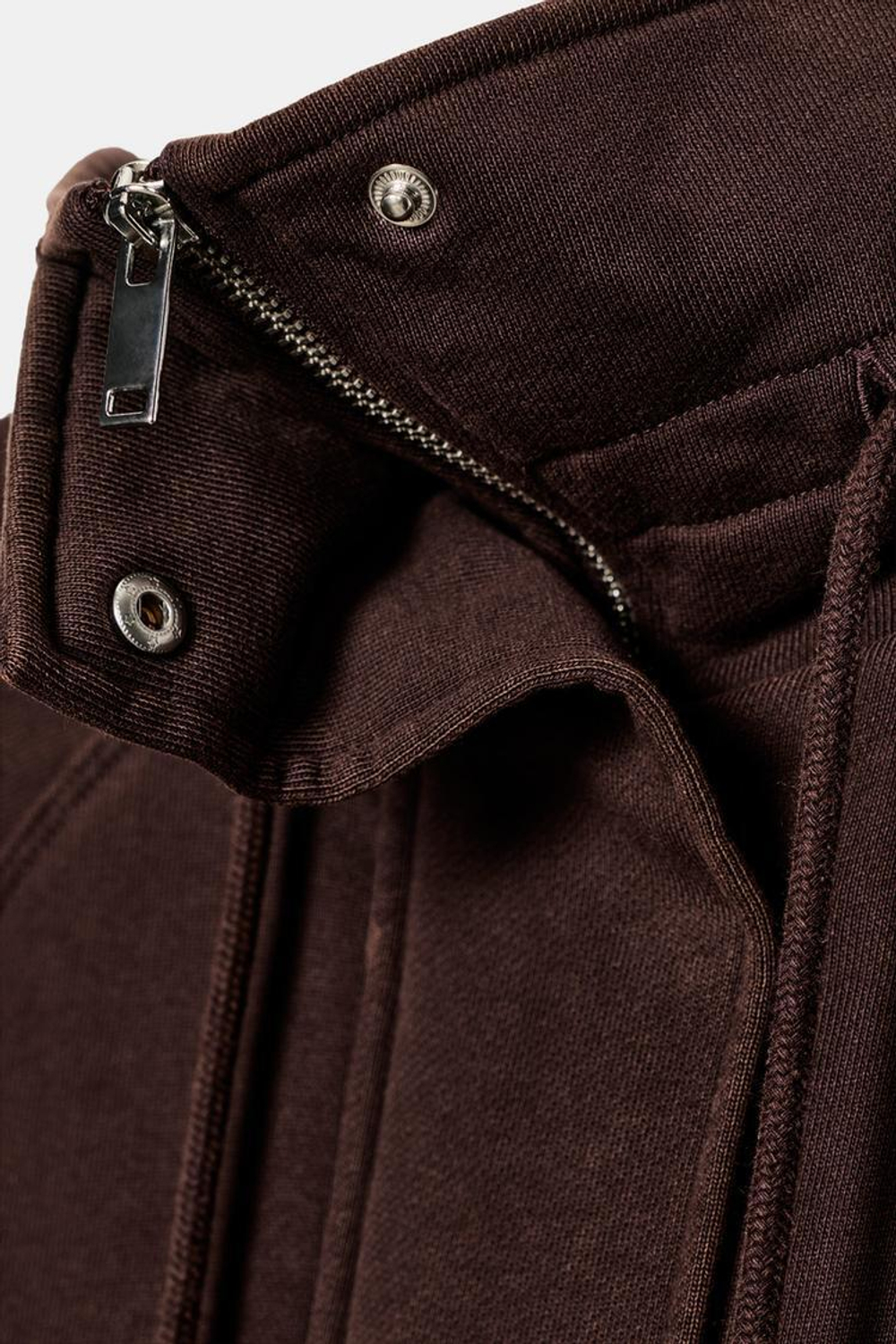 ZARA ТОЛСТОВКА С ЭФФЕКТОМ ПОТЕРТОСТИ, КОРИЧНЕВЫЙ