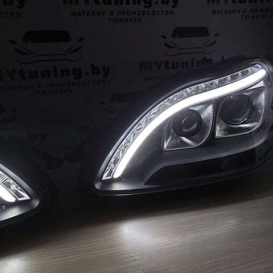 Передние фары daylight black для Mercedes S W220