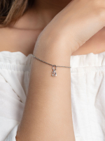 Серебряная подвеска Буква В