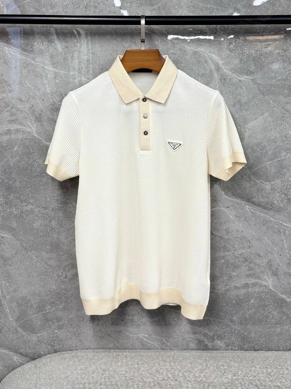 Поло Prada