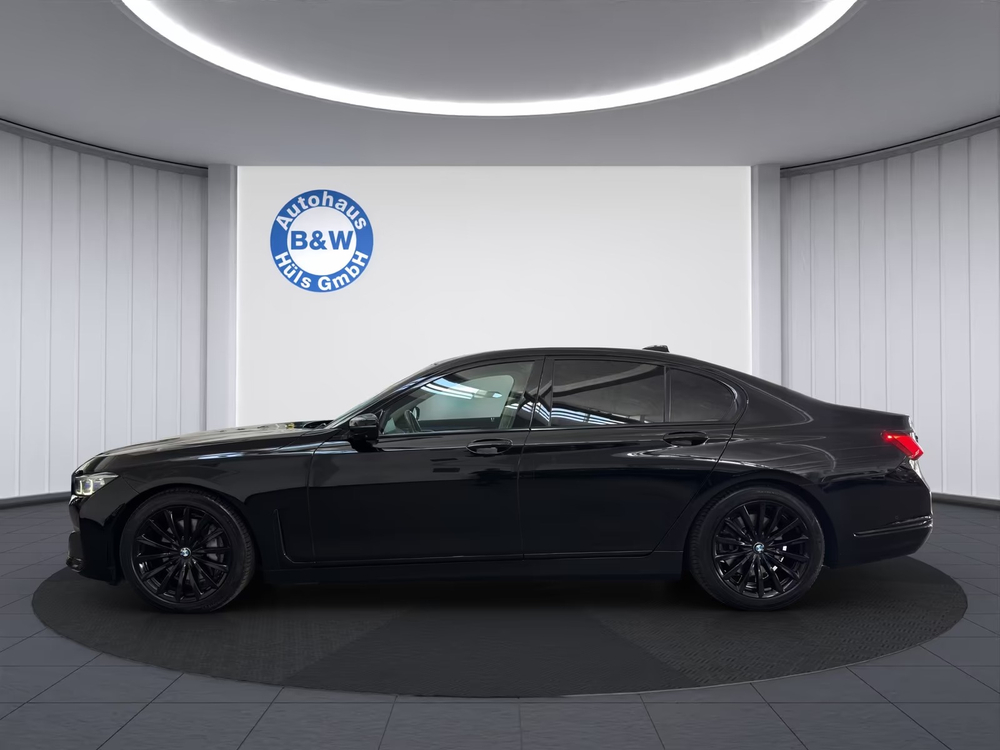 BMW 730