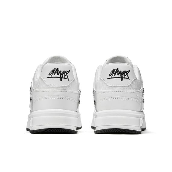 On Max Sailboat 'White'