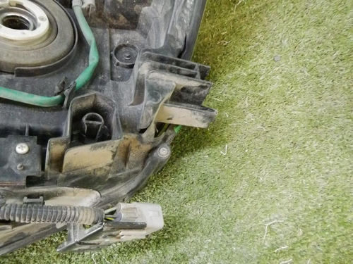 Битая Фара правая Toyota Land Cruiser Prado 150 (2017-н.в.) галоген