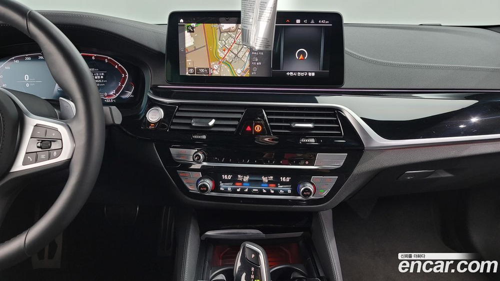 BMW 5 Series (G30) 530i M Sports (01.2022)