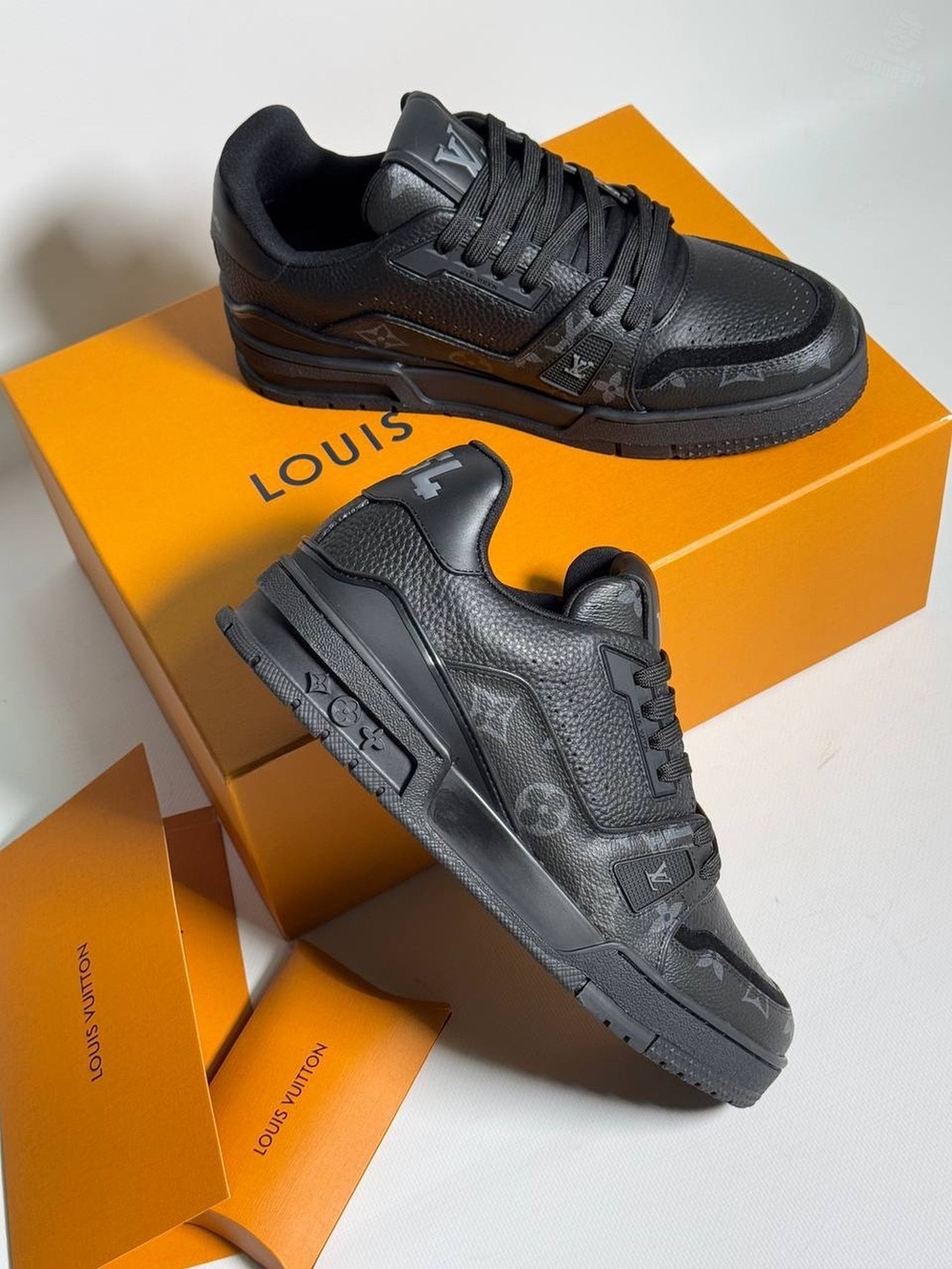 Кроссовки Louis Vuitton Trainer