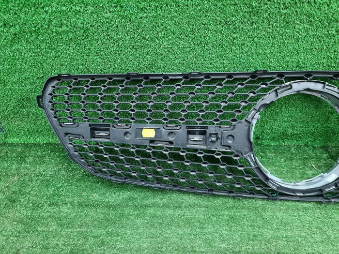 Решетка радиатора Mercedes E C238 (2016-2021)