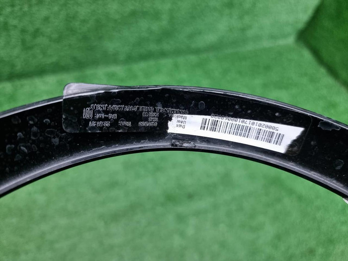 Накладка решетки радиатора Mercedes GLE c167 23-нв