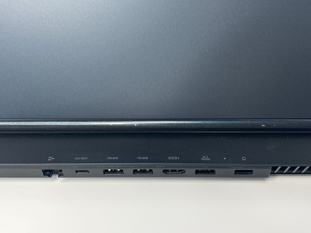 Ноутбук игровой Lenovo Legion 5 17ACH6H (82JY00FCRU) 17.3"/AMD Ryzen 7 5800H/RAM 16GB/SSD 1024GB/nVidia GeForce RTX 3060 6GB/IPS/1920*1080/Windows 11/Подсветка кл-ры: LED/черный. Состояние: B1