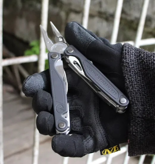 Мультитул Leatherman Charge plus, серебристый/черный 832516