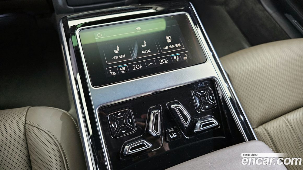 Audi A8 (D5) 55 TFSI Quattro LWB (12.2021)