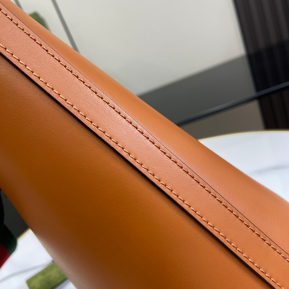 Gucci Mini Bucket Shoulder Bag