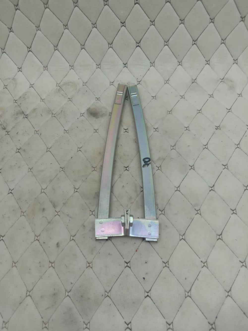 Направляющие стекла ВАЗ 2110, 2170 передние пара