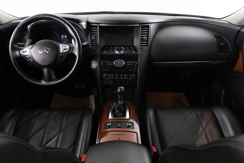 Infiniti QX70, 2014 год