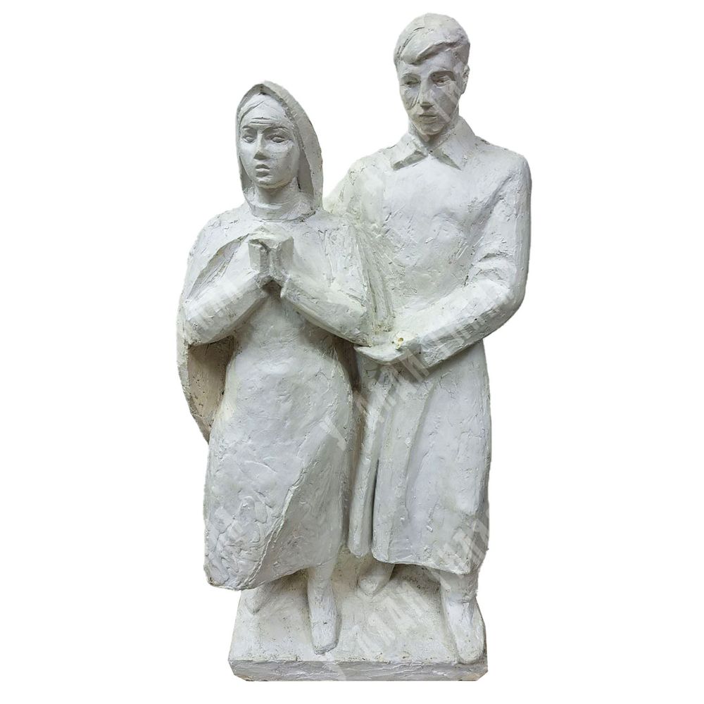 Динес Ю. С. Скульптурная композиция «1941. Мать и сын». Эскиз. Гипс. 1960-е