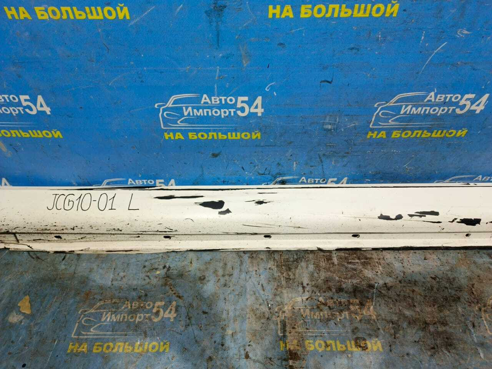 Порог левый пластиковый TOYOTA BREVIS 2002