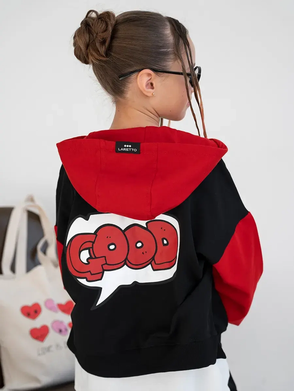 Спортивный костюм для девочки в школу