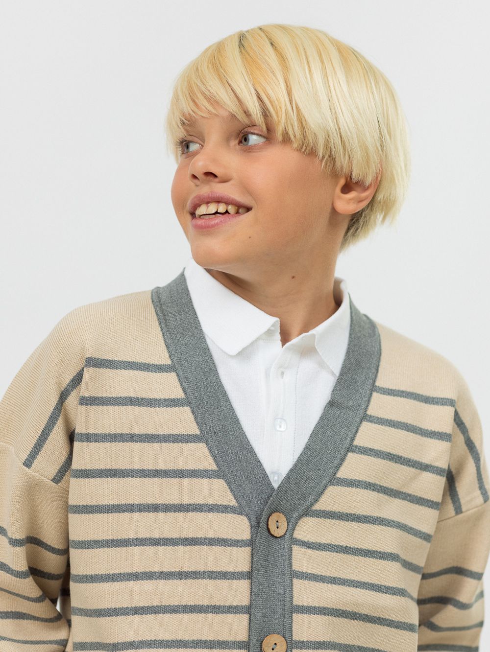 Кардиган для мальчика в школу AT1079 серо-бежевый