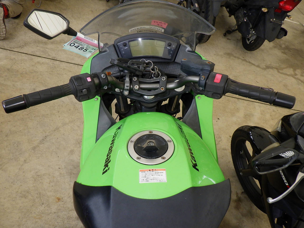 Kawasaki Ninja 400R 2011