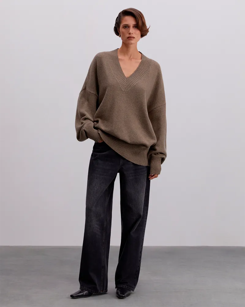 Свободный джемпер из шерсти песочный