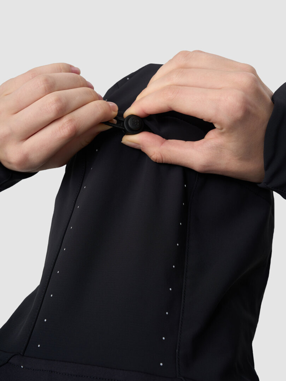 Зимняя беговая куртка GRI Темп 5.0 женская чёрная