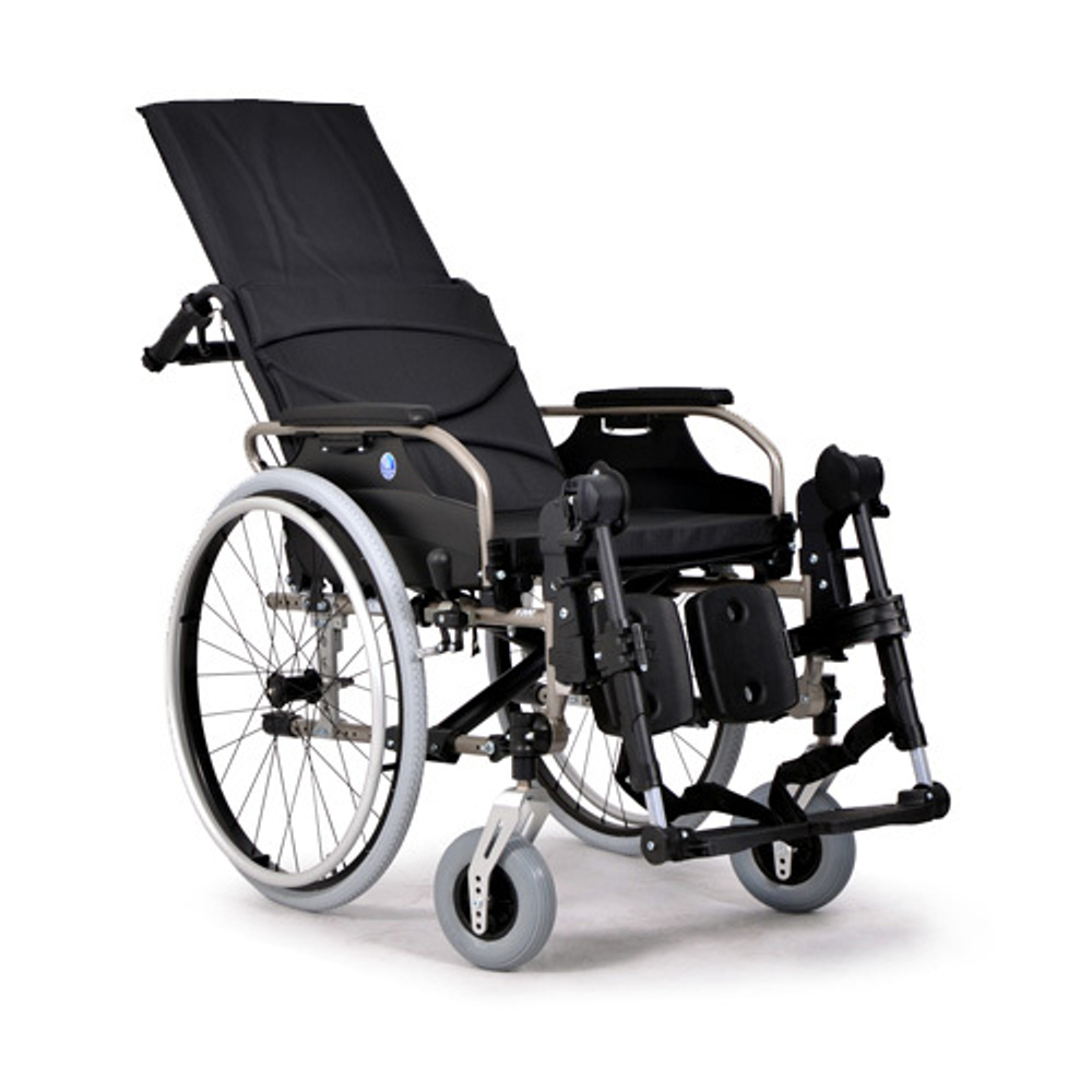 Кресло-коляска для людей с инвалидностью механическое Vermeiren V300+ 30° с регулируемыми подножками и удлинением спинки
