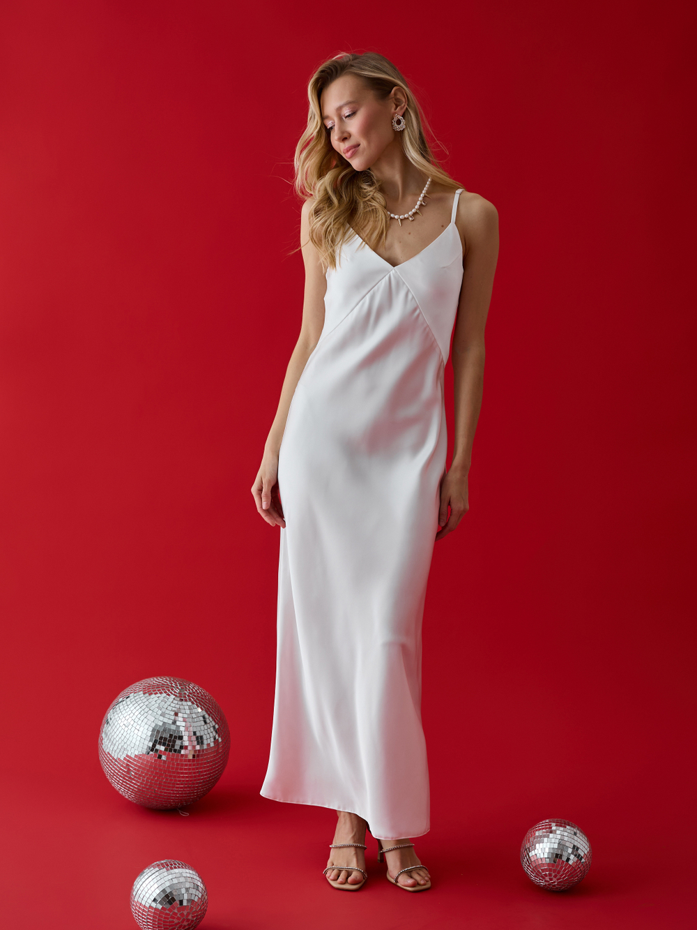 Платье-комбинация на тонких бретелях