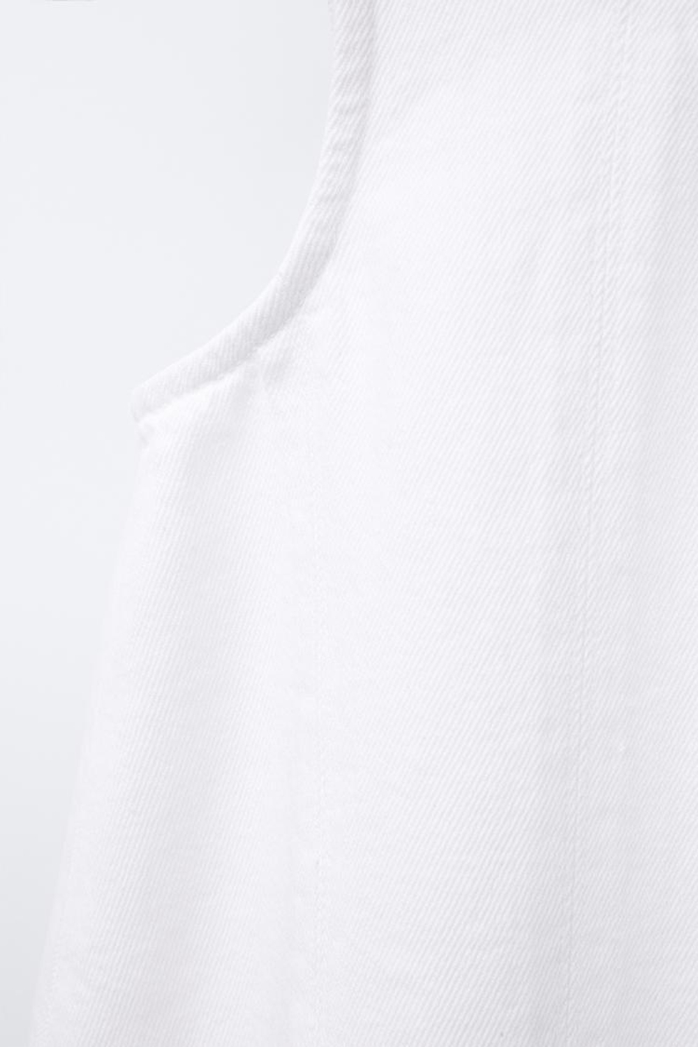 ZARA ДЖИНСОВОЕ ПЛАТЬЕ, БЕЛЫЙ