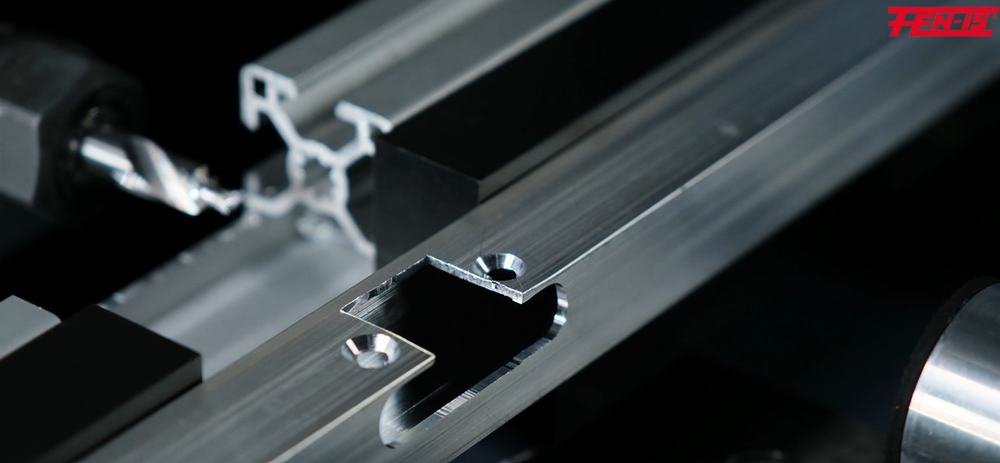 Копировально-фрезерный станок Fenis FN730Plus для алюминиевых мебельных фасадов