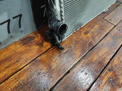 Радиатор двигателя Mercedes E (W212) C (W204) Б/У Оригинал A0995002703