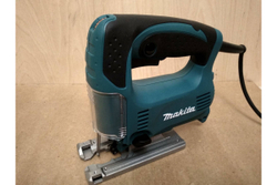 Электролобзик Makita 4329