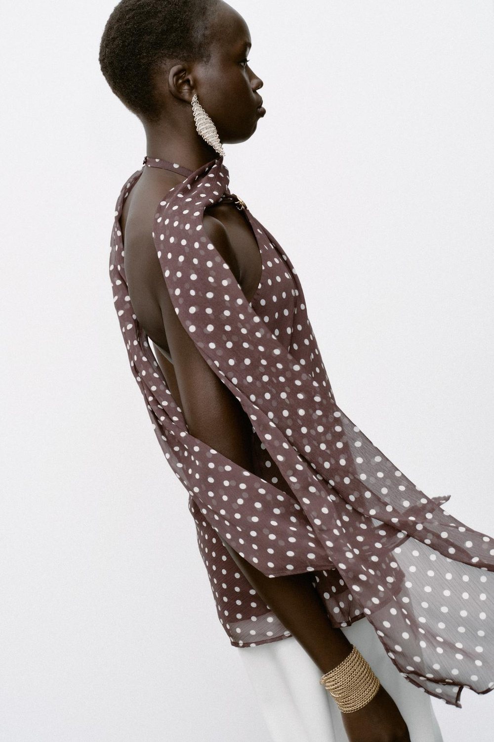 ZARA ТОП В ГОРОШЕК С ГОРЛОВИНОЙ ХАЛТЕР И ФУРНИТУРОЙ, ЭКРЮ/КОРИЧНЕВЫЙ