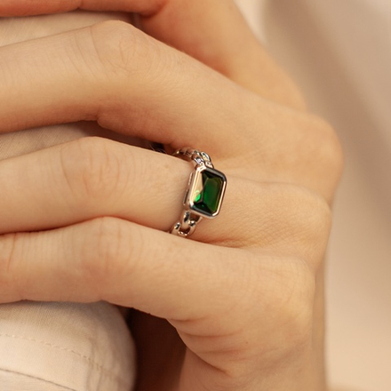 Кольцо Fiore Luna EMERALD KBR03005-04