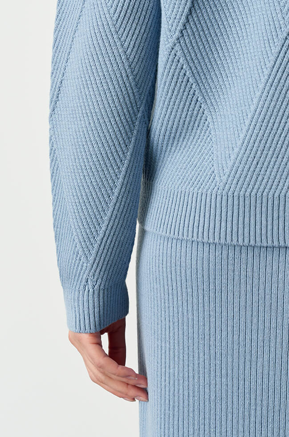 22740 Джемпер женский (голубой)