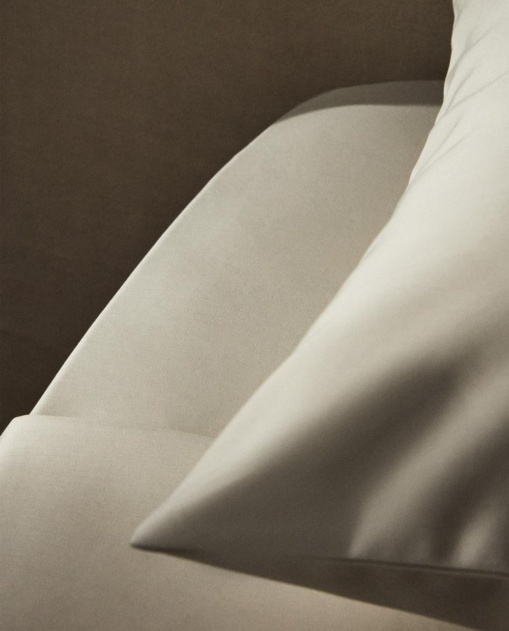 ZARA HOME (1000 НИТЕЙ) ПРОСТЫНЯ ИЗ ПЕРКАЛЯ | ВЫСОТА 40 СМ, СЕРЫЙ