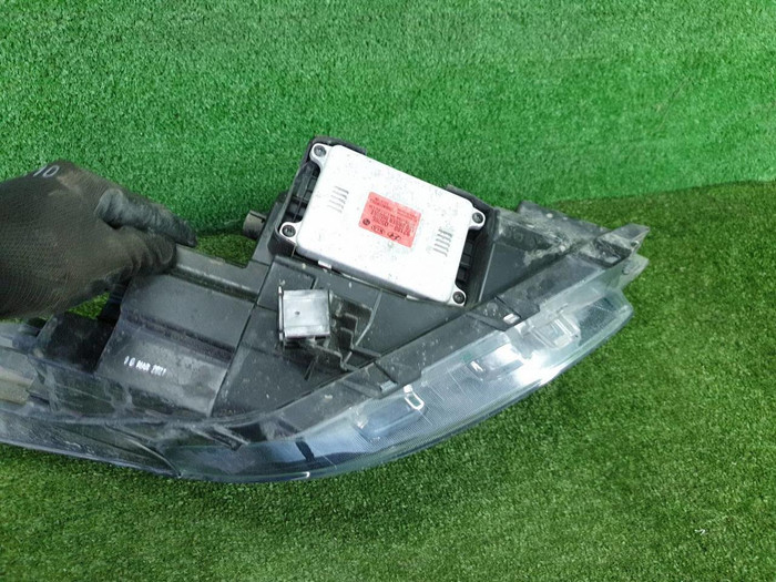 Битая Фара левая Kia Seltos (2019-н.в.) LED