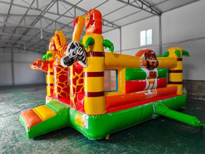 Коммерческий надувной батут «Сафари-экскурсия 2» 4x3.5x2,5 м