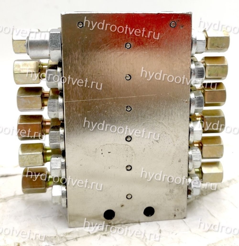 SSV-12-K - Питатель для прогрессивных систем смазки с рабочим давлением 300 бар, количество выходов 12, максимальная доза 0,2 мл/цикл, под электрический индикатор