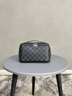 Несессер Louis Vuitton