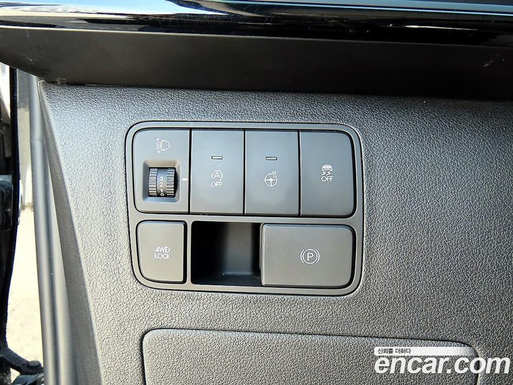 Hyundai Staria 4WD 라운지 9-и местный (10.2022)