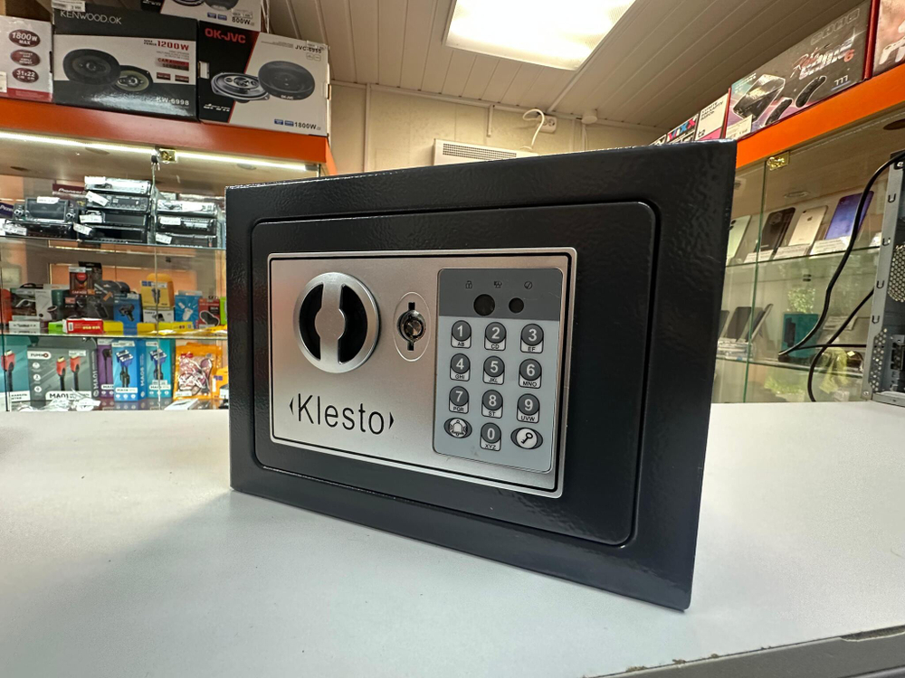 Сейф Klesto 17e