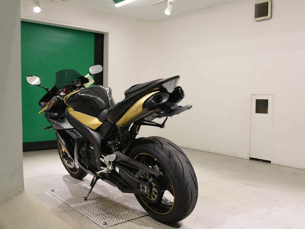 Yamaha YZF-R1 2005