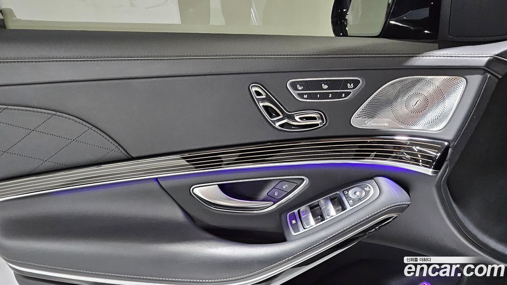 Mercedes-Benz S-Class W222 Maybach S560 4MATIC (08.2020)