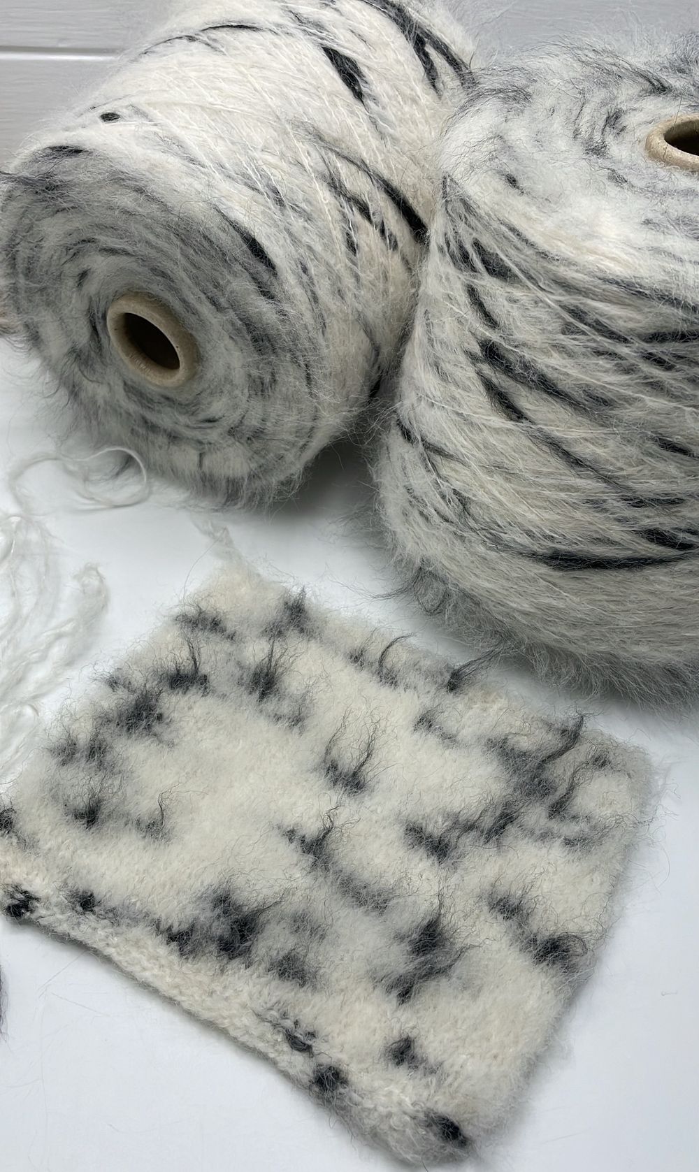 LINEAPIU ITALIA S.P.A. 34% альпака бэби 13% меринос 17% полиамид 34% полиакрил 2% другие волокна