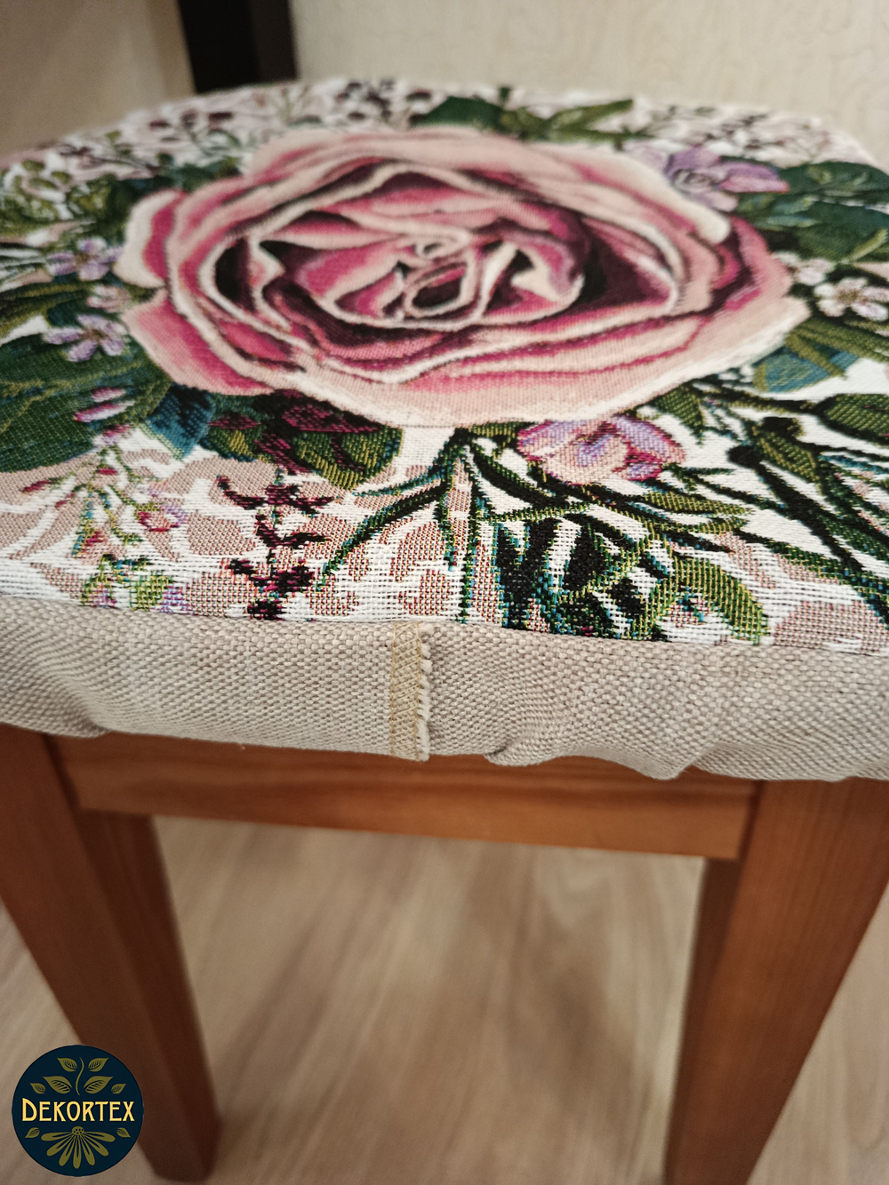 Набор чехлов на табурет из гобелена Загадка 2 (33х33 см) - 2шт