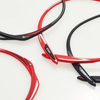 Ожерелья и браслеты