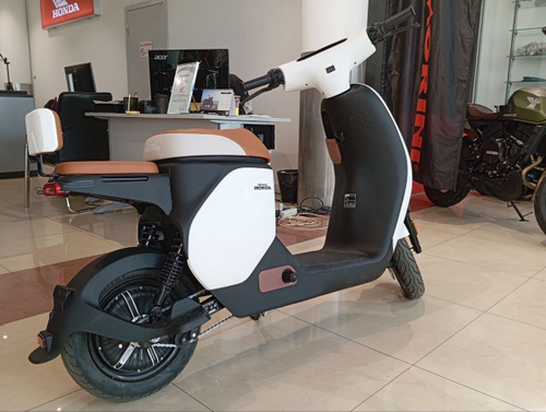 Электроскутер Honda U-qe